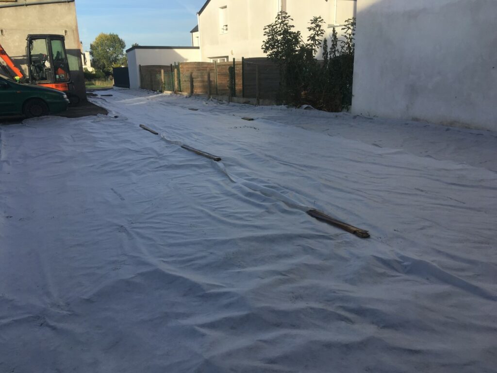 TROU TRANCHEE TERRASSEMENT Terrassement Saint Nazaire gravillonnage simple 4