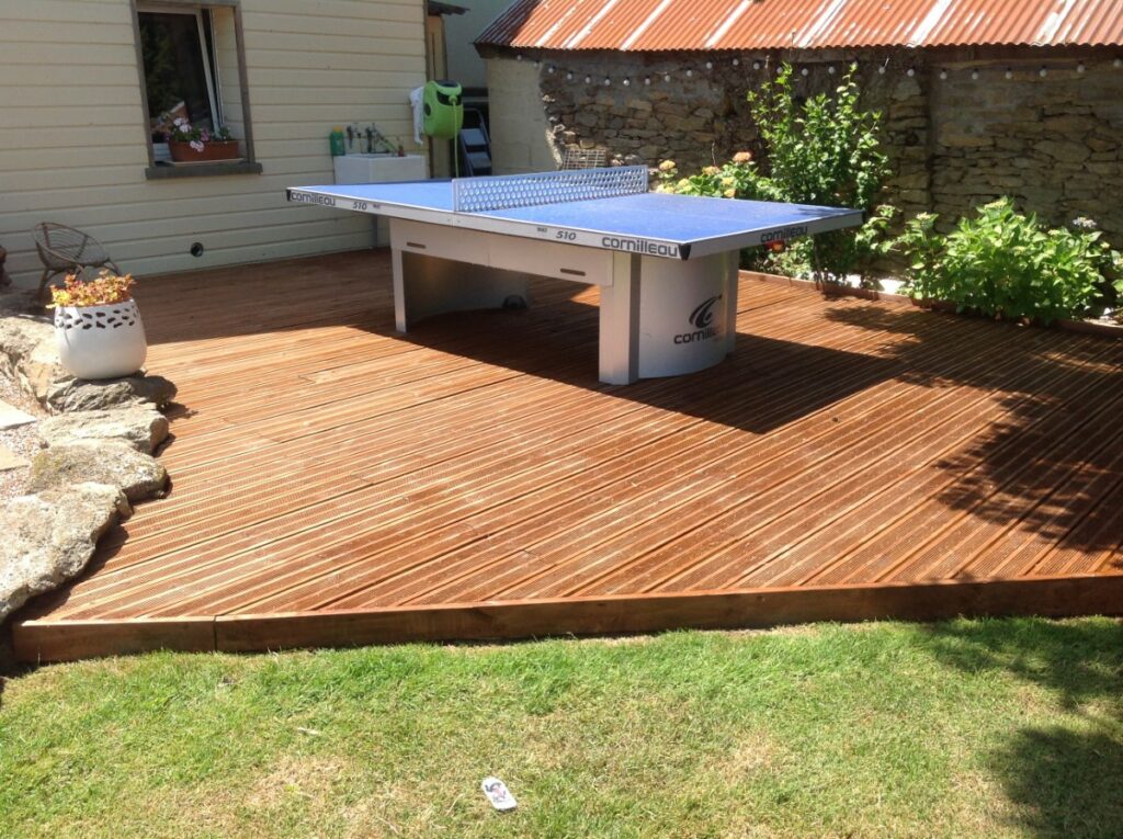 TROU TRANCHEE TERRASSEMENT Terrassement Saint Nazaire terrasse bois 