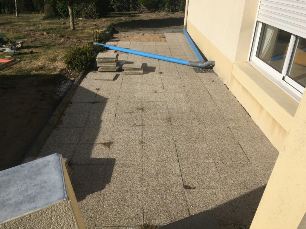 TROU TRANCHEE TERRASSEMENT Terrassement Saint Nazaire terrasse bois 3